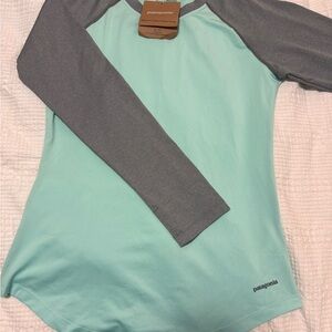 Patagonia Two-Tone Gray and Mint Shirt